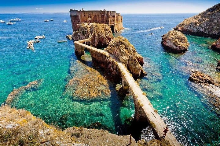 Berlengas Island Boat Tour from Peniche: Day Trip to Berlenga Grande photo 1