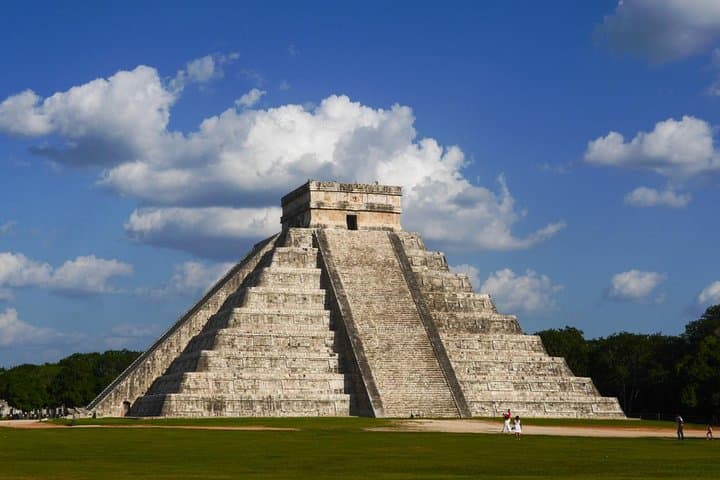 Chichen Itzá & Cenote Ik Kil Day Trip from Riviera Maya — Premium Small-Group Tour