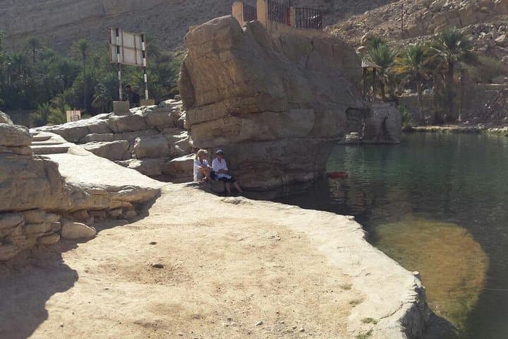 Red Dunes and Wadi Pools: Wahiba Sands 4x4 Desert Safari photo 2