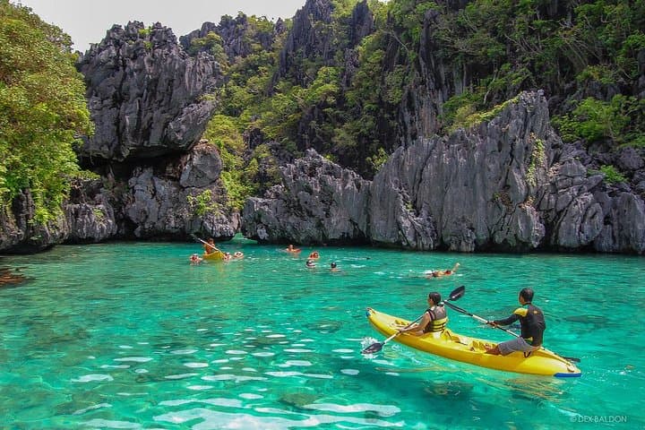 7-Day Palawan Adventure: Puerto Princesa, El Nido & Coron Island Hopping