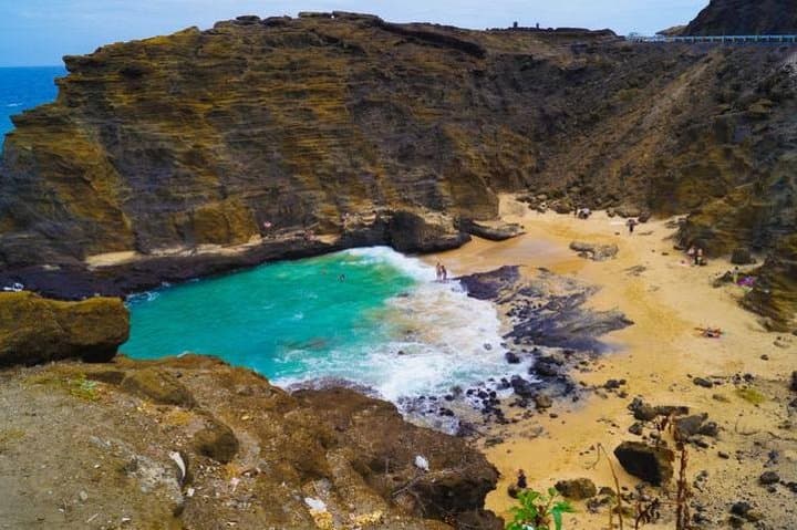 Oahu Private Honeymooners & Lovers Tour — Scenic Cultural Drive from Honolulu photo 3