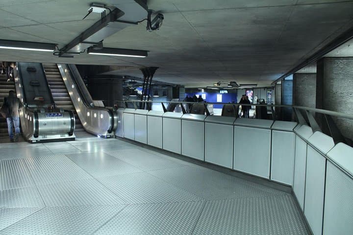 Exploring the London Underground: Private 2-Hour Tube Tour photo 2