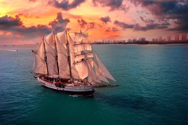 Sunset Tall-Ship Dinner Cruise on the Royal Albatross, Sentosa, Singapore