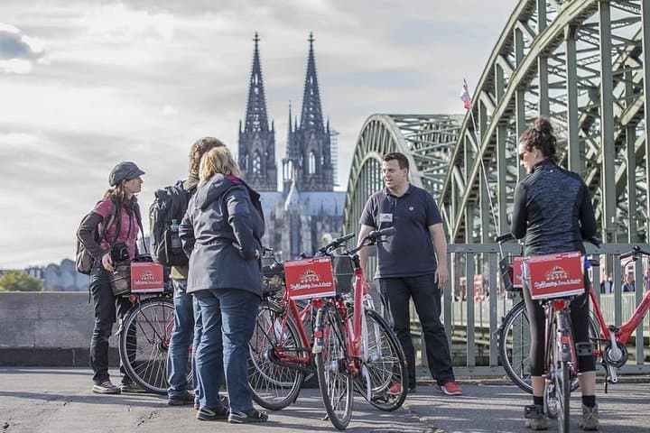 Cologne Bike Tour: Small-Group Guided Ride Along the Rhine