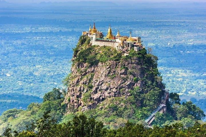 Bagan to Mount Popa: 777-Step Day Trip to Mt Popa National Park