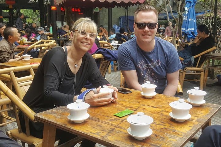 Cultural Chengdu In-Depth: Taichi, Calligraphy & Tea at People's Park