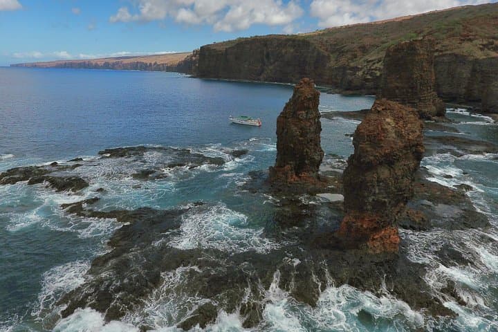 Private Snorkel Charter from Kaanapali Beach — 3-Hour Lanai Snorkel & Whale Watch photo 2
