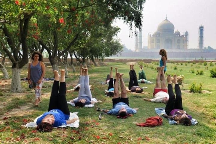 Sunrise Yoga with Taj Mahal View: One-Hour Class in Agra
