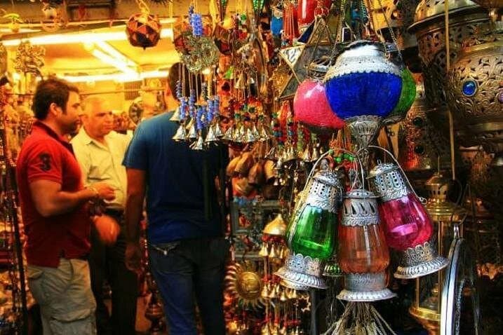 Bhogal Bazaar Walking Tour: Punjabi Food, Temples & Rickshaw Rides in Delhi