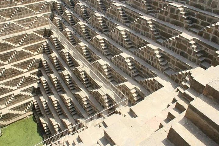 Golden Triangle Private Tour: 6-Day Forts, Palaces & Chand Baori Stepwell