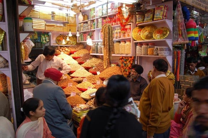 Old Delhi Walking Tour: Explore Chandni Chowk, Temples & Asia's Largest Spice Market photo 2