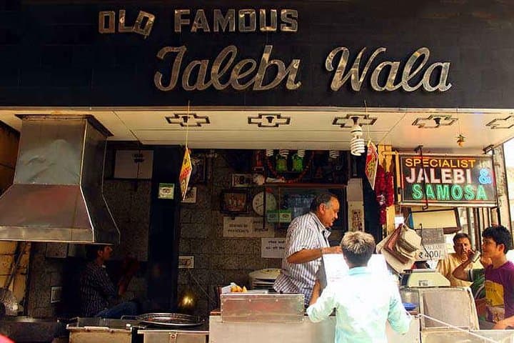 Old Delhi Food Tour: Khari Baoli Spices, Chandni Chowk Street Eats & Langar Langar Experience