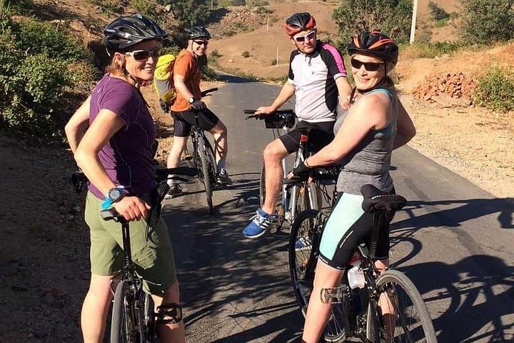 Cycling the Countryside Around Udaipur: Badi Lake, Fateh Sagar & Monsoon Palace Views