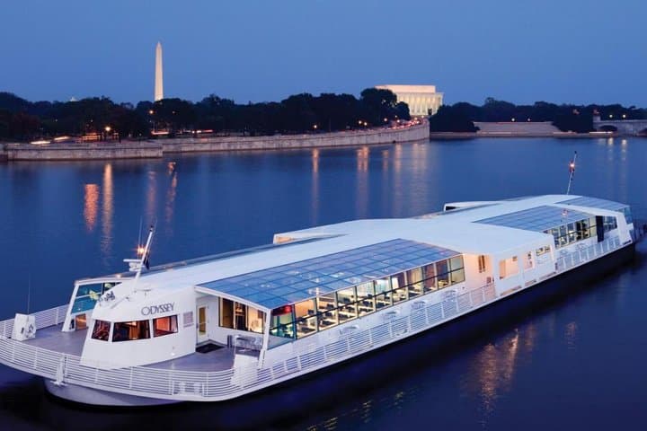 Washington DC Christmas Eve Plated Dinner Cruise on the Potomac