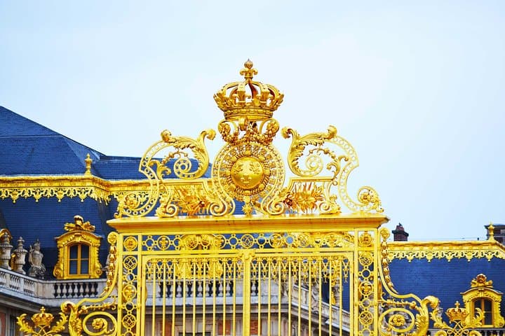 Skip-the-Line Louvre and Versailles Small-Group Tour from Paris photo 2