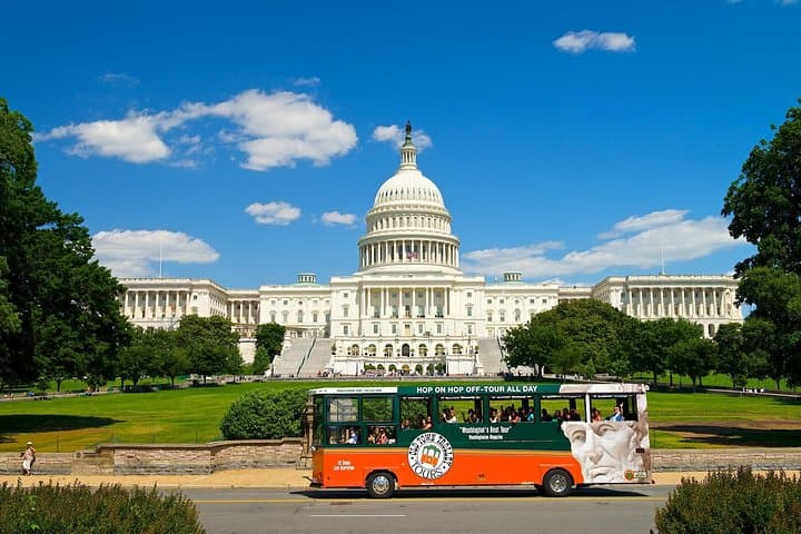 Hop-On Hop-Off Washington DC Trolley: 15 Stops Through the Nation’s Capital