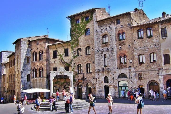 Tuscany Day Trip: Siena, San Gimignano & Chianti Winery Dinner from Florence