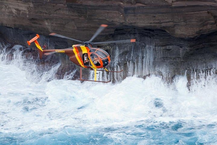Doors-Off Helicopter Tour Over Oahu — Magnum Hughes 500 Open-Air Flight photo 3