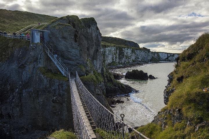 Giant's Causeway & Titanic Shore Excursion from Belfast Port — Day Trip to Northern Ireland's Coast photo 6