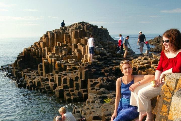 Giant's Causeway, Dunluce Castle and Dark Hedges Day Tour from Belfast