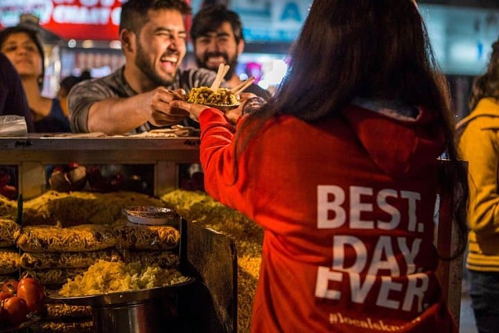 delhi-food-walk-rickshaw-street-eats-kamla-nagar-market-tour photo 1