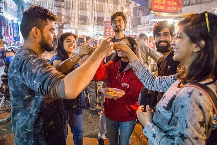 delhi-food-walk-rickshaw-street-eats-kamla-nagar-market-tour photo 2