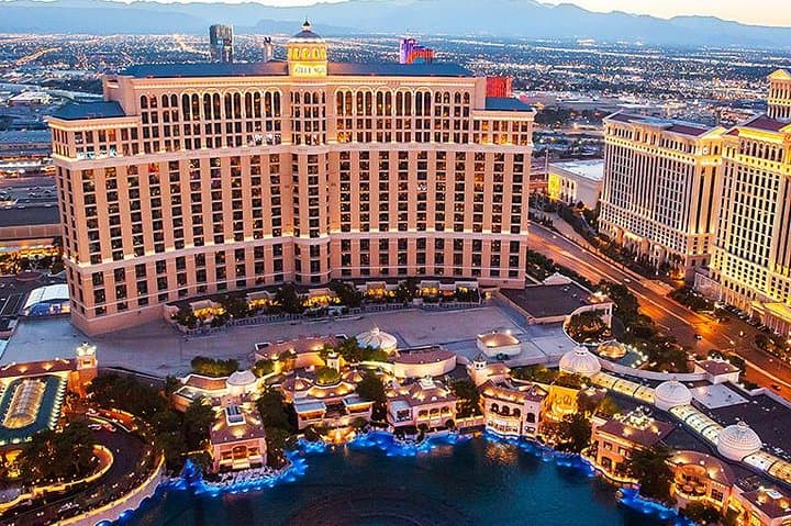 Eiffel Tower Viewing Deck at Paris Las Vegas — Strip Panoramas & Practical Tips photo 6