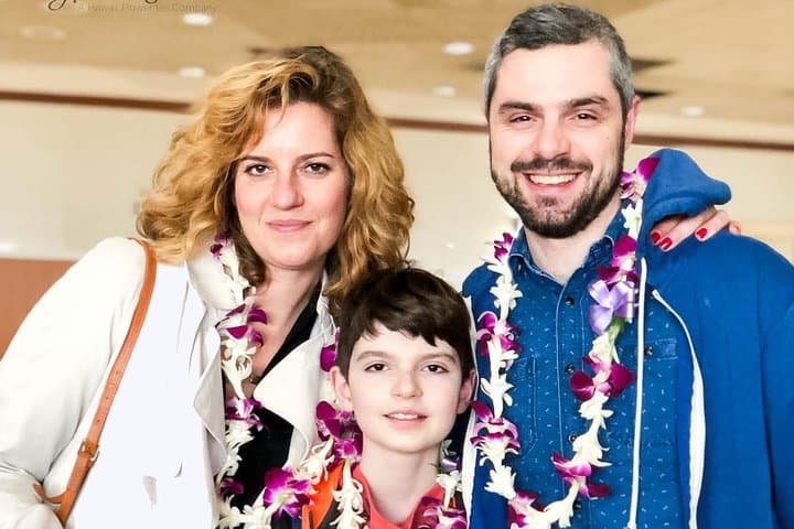 Start Your Maui Trip with a Traditional Lei Greeting at Kahului Airport photo 2