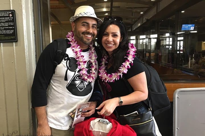 Honeymoon Lei Greeting at Kona Airport — Start Your Big Island Trip with Aloha photo 2
