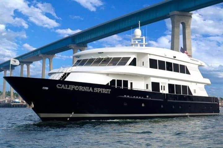 San Diego Champagne Brunch Cruise: 2-Hour Yacht Buffet on San Diego Bay photo 2