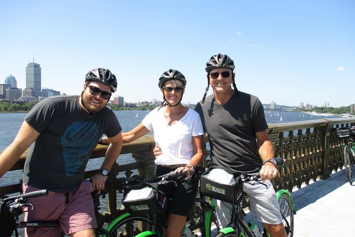 Tour de Cambridge: Guided Bike Ride Along the Charles, Harvard & MIT photo 4
