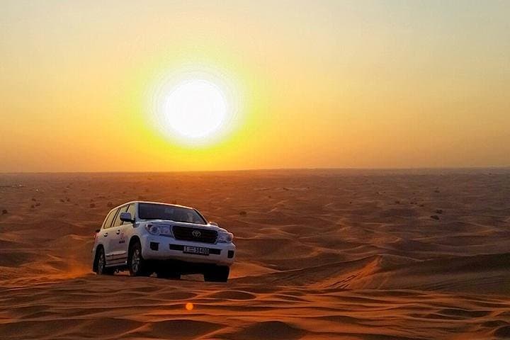 Dubai Sunrise Desert Safari & Sandboarding Private Tour — Early Morning Dune Bashing