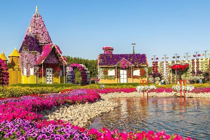 Dubai Miracle Garden & Butterfly Garden: Private Transfers and Tickets for a Floral Day Out