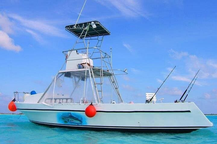 Cozumel Deep-Sea Fishing Charter & Beach Break — Half-Day Sportfishing photo 1