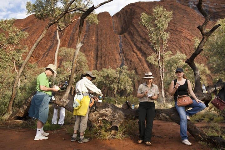 Sunrise Uluru Base Walk: Guided 12km Trek with Outback Breakfast