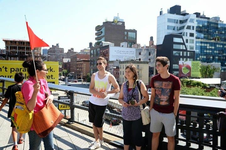 High Line and Chelsea Walking Tour: Morning Small-Group Experience photo 3