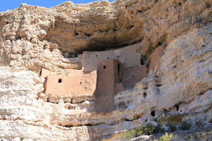 Sedona Private National Monuments Tour: Montezuma Castle, Tuzigoot, Wupatki, Wukoki & Sunset Crater
