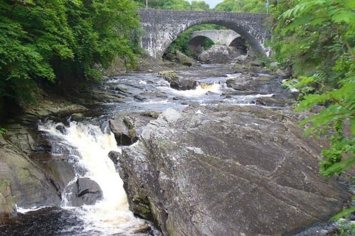 Isle of Skye Day Trip from Inverness — Old Man of Storr, Eilean Donan & Portree photo 3