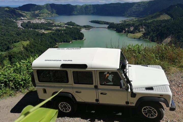 Sete Cidades Jeep Tour: Off-Road Crater Rim Adventure in São Miguel photo 4