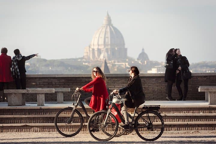 Panoramic Rome Ebike Tour: Trastevere, Janiculum & St. Peter’s in 4 Hours
