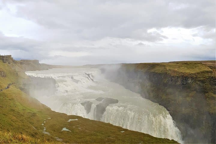 Private Golden Circle Day Tour from Reykjavik — Geysers, Gullfoss & Thingvellir photo 4