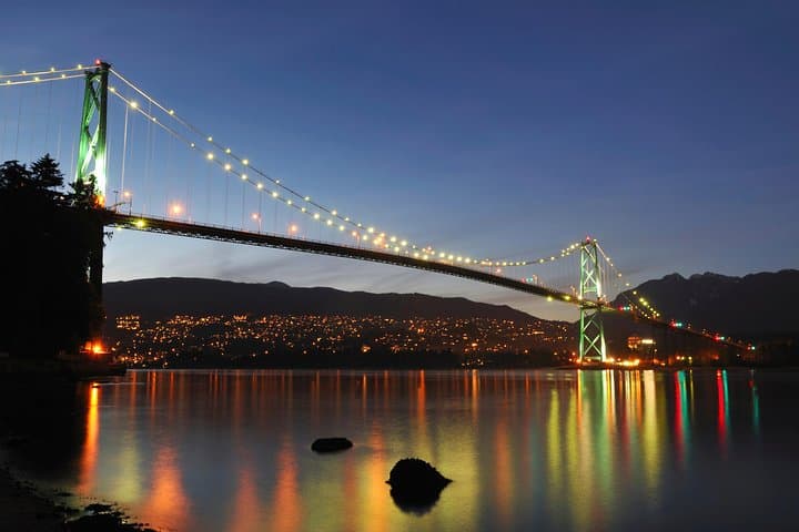 Vancouver Harbor Sunset Dinner Cruise — Dinner & Views in Burrard Inlet photo 6