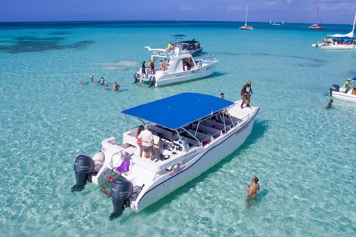 Saona Island Day Trip from Punta Cana: Catamaran Cruise, Natural Pool & Beach Buffet photo 5
