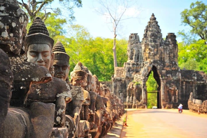 Angkor Wat Full-Day Small-Group Temple Tour — Angkor Wat, Bayon & Ta Prohm photo 4