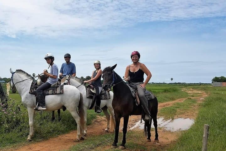 Siem Reap Countryside Horse Ride — 2-Hour Happy Ranch Trail Experience photo 3