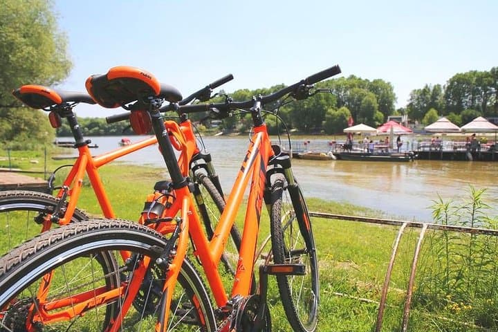 Budapest to Szentendre: Self-Guided 25km Danube Bike Route with Optional Boat Return photo 3