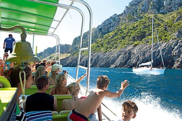 Bay of Alcudia Half-Day Boat Trip: Snorkel Caves & Coastal Views photo 2
