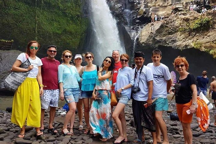 Full-Day Private Ubud Cultural Tour: Waterfalls, Temples & Coffee Tasting photo 2