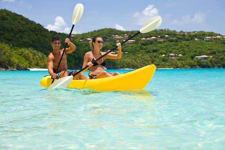 Paddle Paradise: Bermuda Kayak Eco-Tour from Royal Naval Dockyard