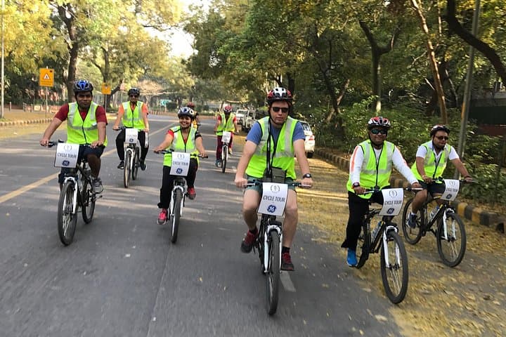 New Delhi Morning Cycle Tour: Connaught Place, India Gate & Old Delhi photo 1